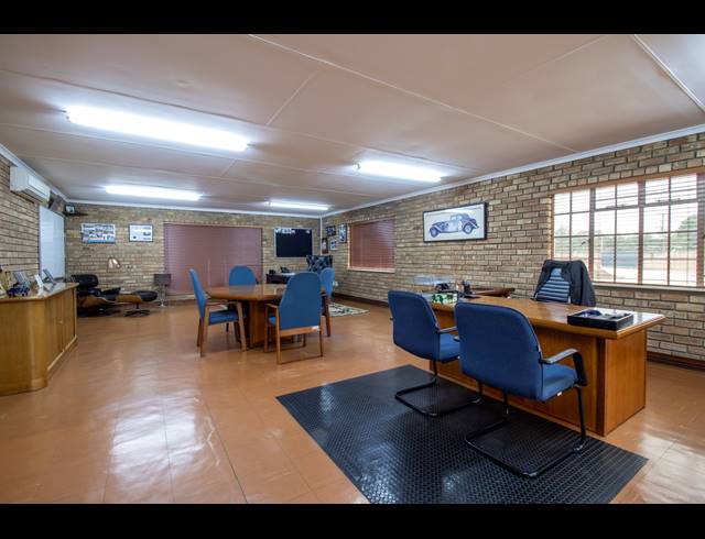 2,000M² INDUSTRIAL YARD FOR SALE IN OLIFANTSFONTEIN